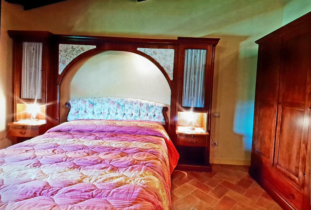 Borgo Di Gramugnana Aparthotel Usigliano Bagian luar foto