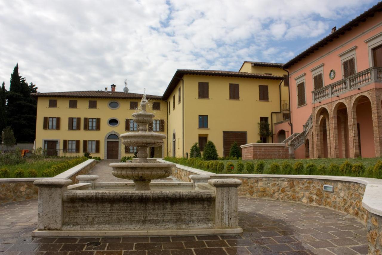 Borgo Di Gramugnana Aparthotel Usigliano Bagian luar foto